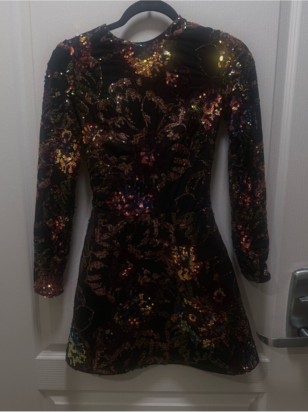HELSI Avery Sequin Open Back Cocktail Minidress in Amber Floral Size XS NWT - Picture 4 of 7